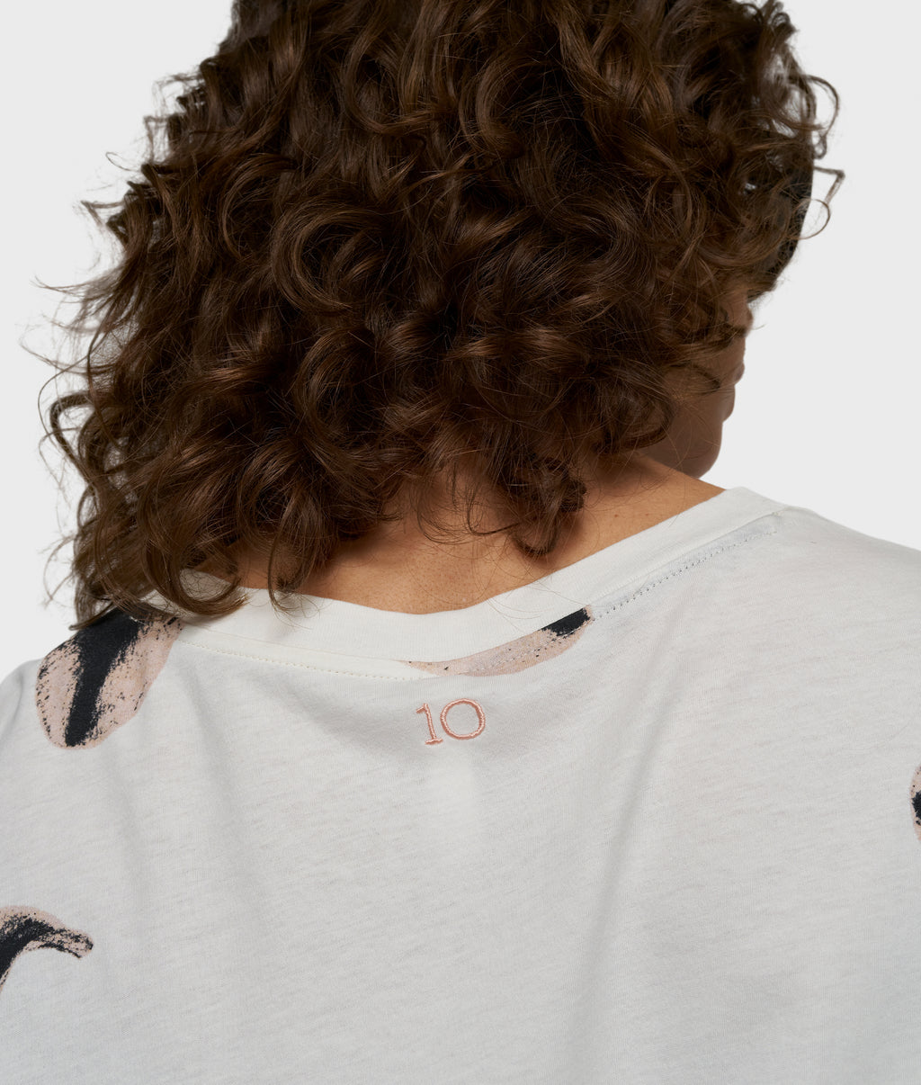 tee flower | ecru