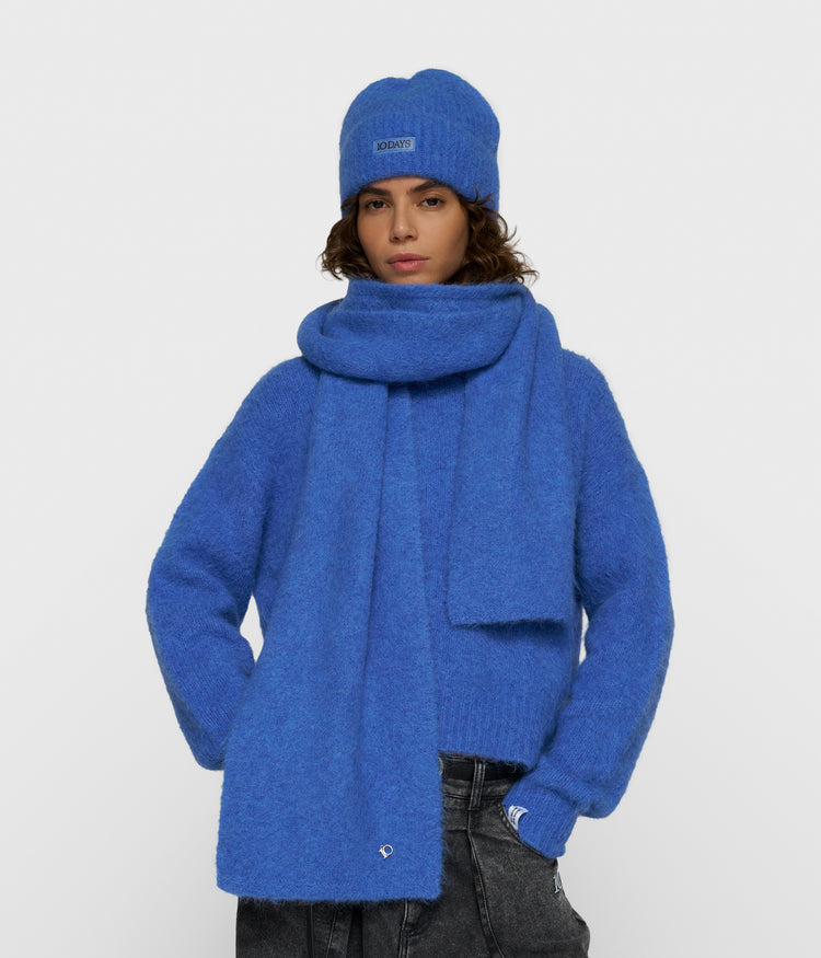 hairy knit scarf | ultramarine