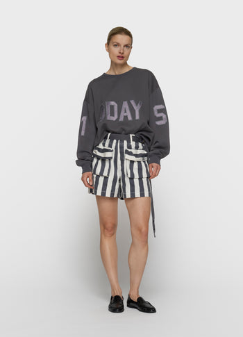 statement sweater logo | steel blue