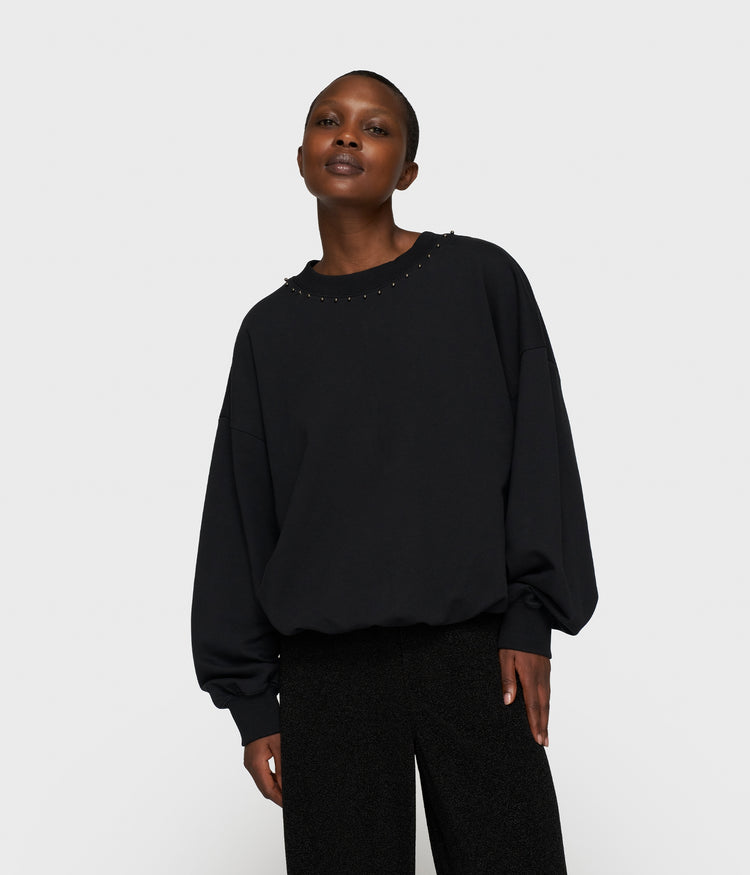 balloon sweater pearls | black