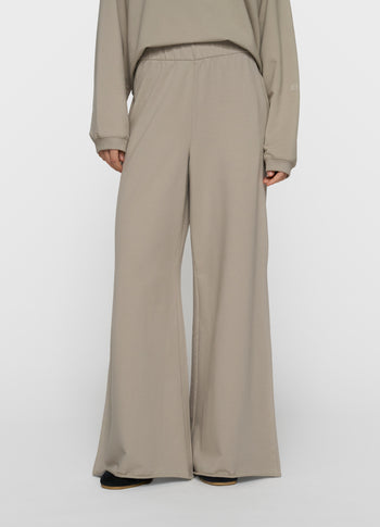 silent chique wide jogger | fog