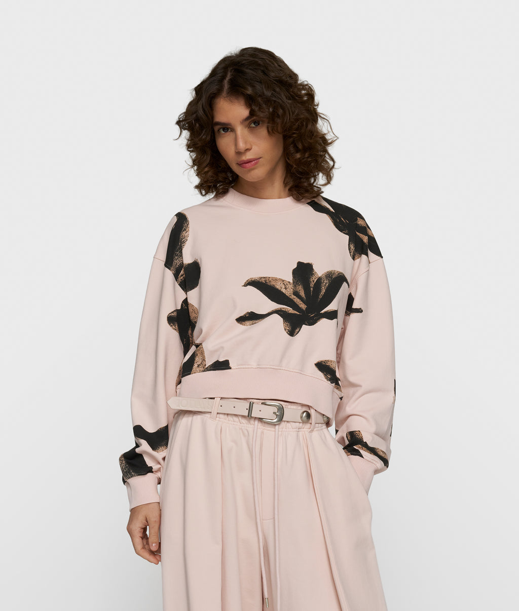 cropped sweater flower | powder