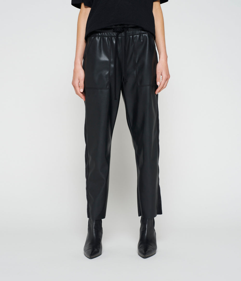 leatherlook side panel jogger | black