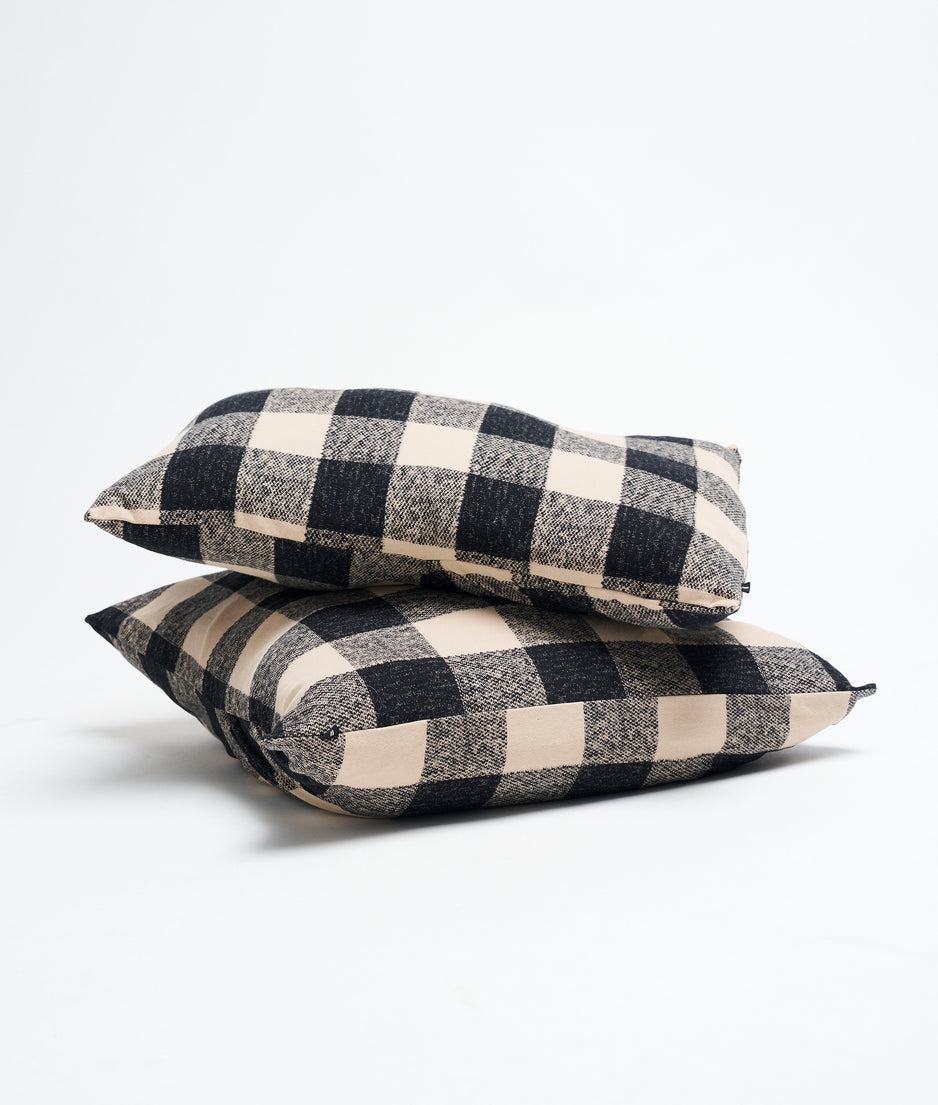 pillow check 60x60 | black
