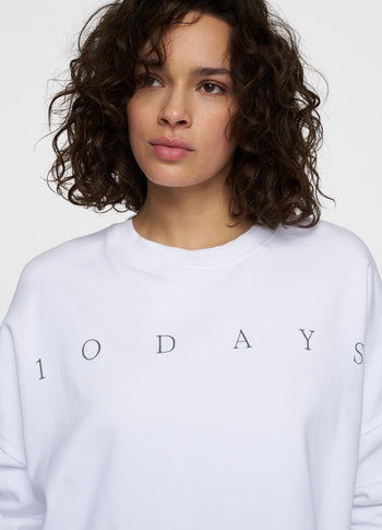 beach sweater | white