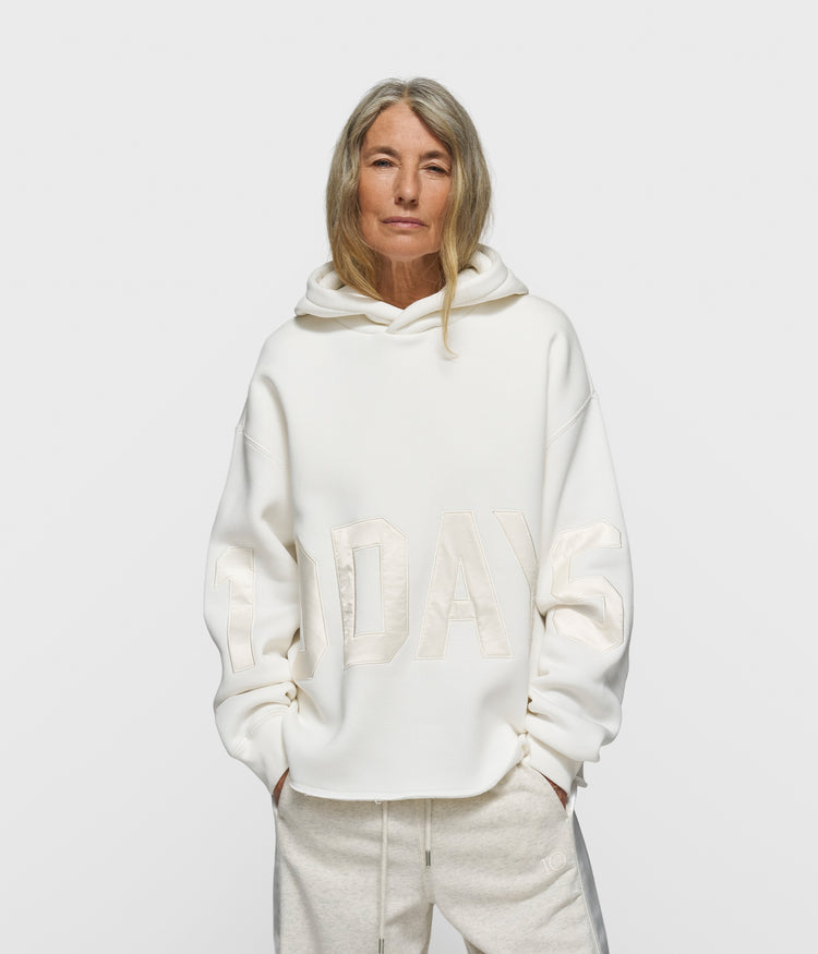 statement logo hoodie | ecru