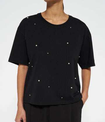 tee pearls | black