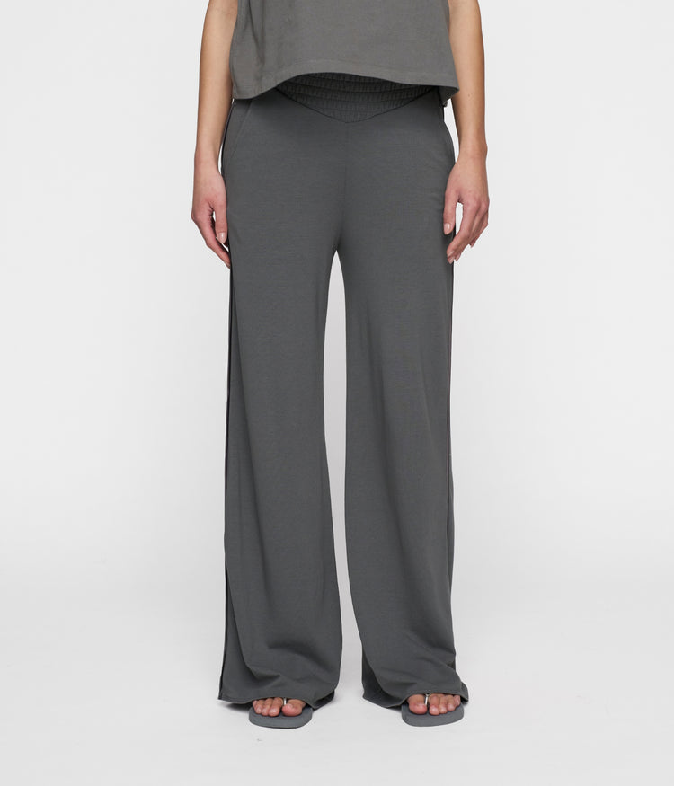 smock waistband pants | oil