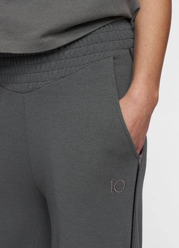 smock waistband pants | oil