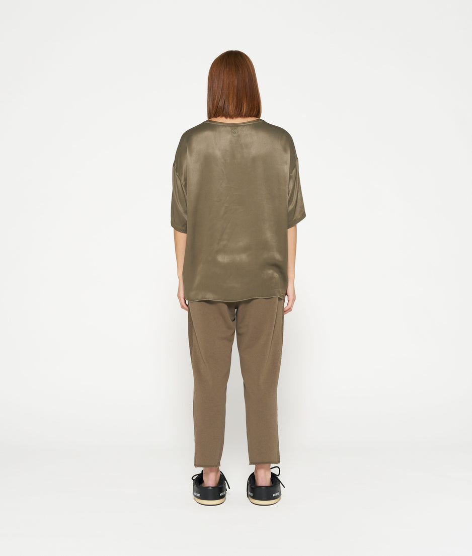 satin tee | dark moss