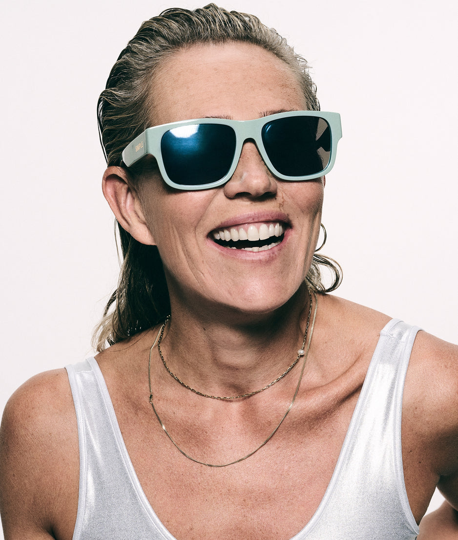 the essential sunglasses | blue haze