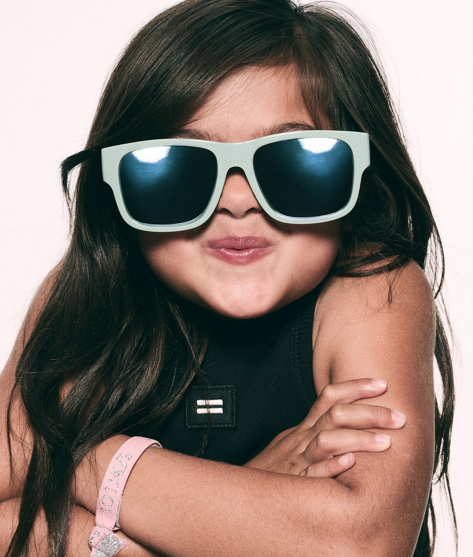 the essential sunglasses | blue haze