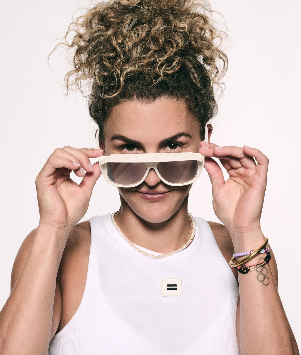 the statement sunglasses | ecru