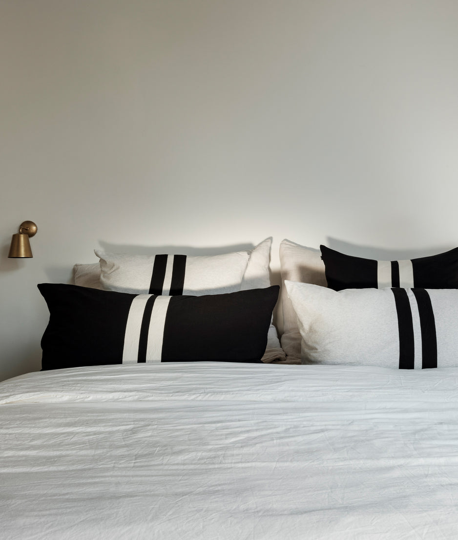 THE PILLOW COVER LONG | soft white melee
