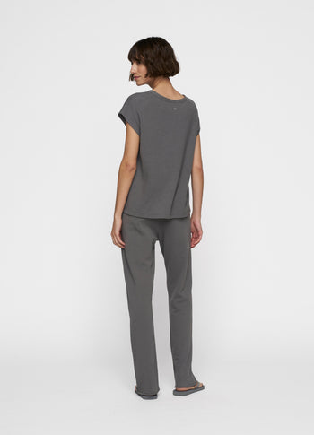 straight jogger | oil