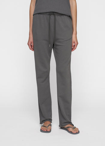 straight jogger | oil