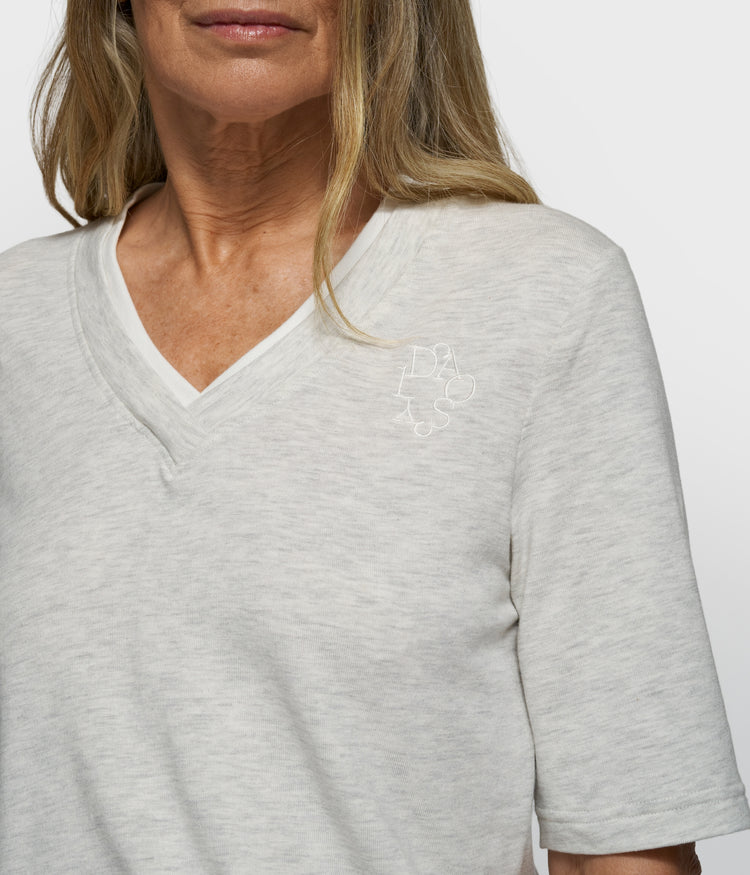 double layer v-neck tee | soft white melee