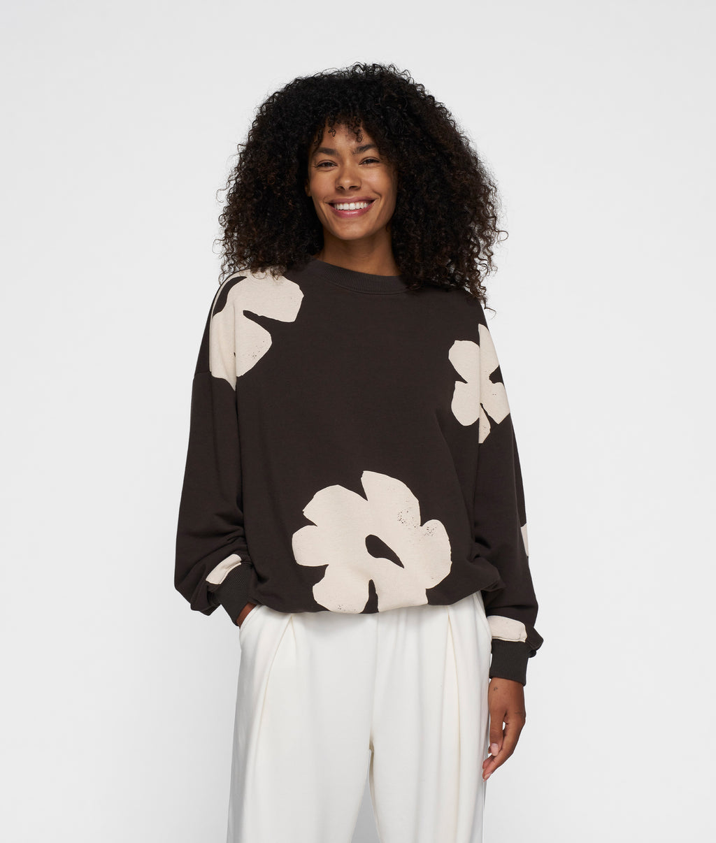 oversized sweater flower | chocolate | 10DAYS | Official