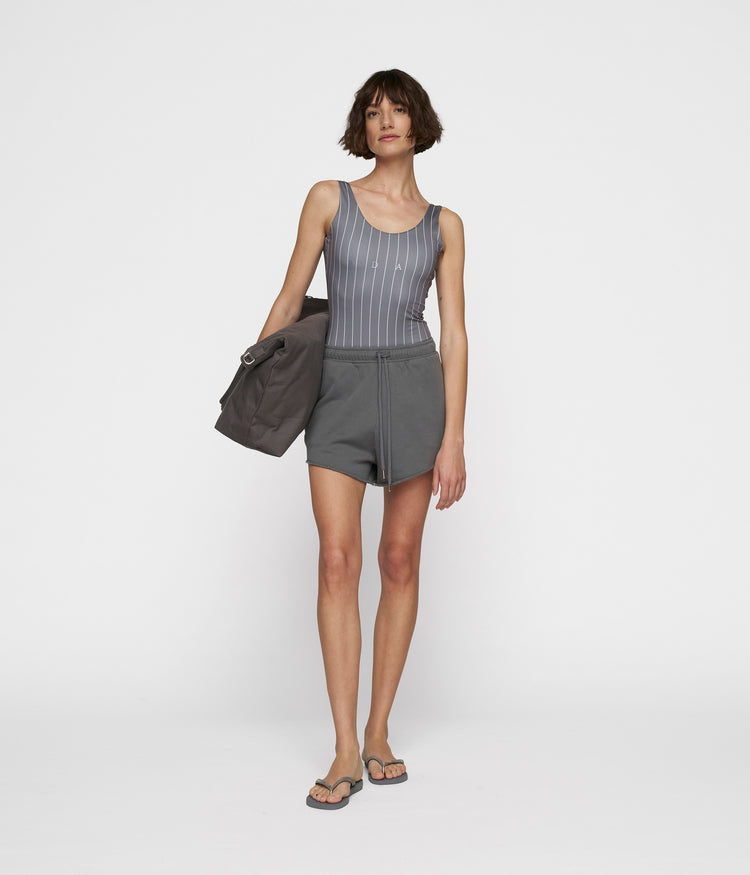easy shorts | oil