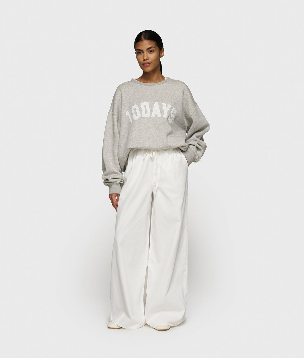 THE STATEMENT SWEATER | light grey melee
