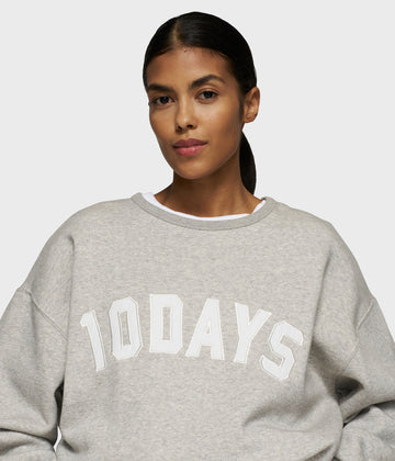 THE STATEMENT SWEATER | light grey melee