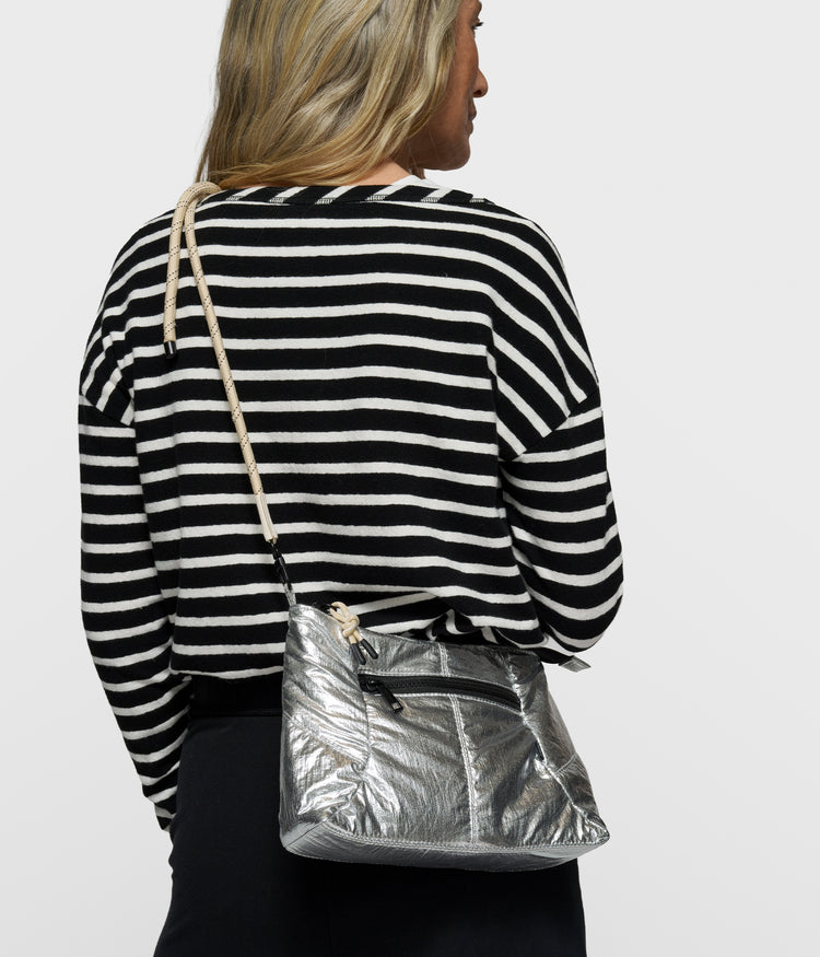 banana mini pouch | silver