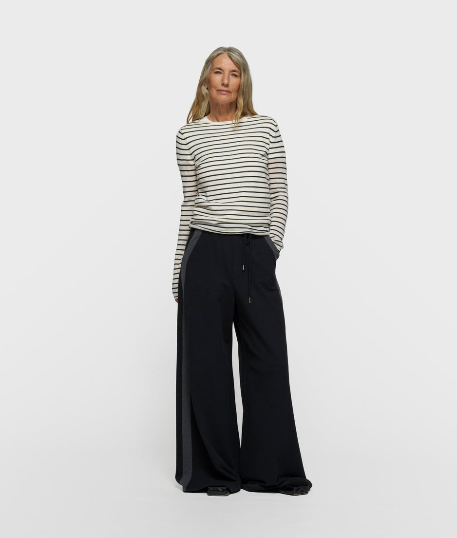 fine knit sweater stripes | ecru/black