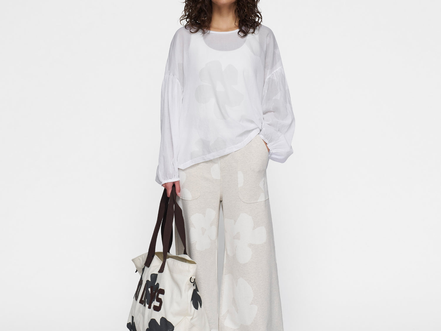 wide leg jogger flower | ecru