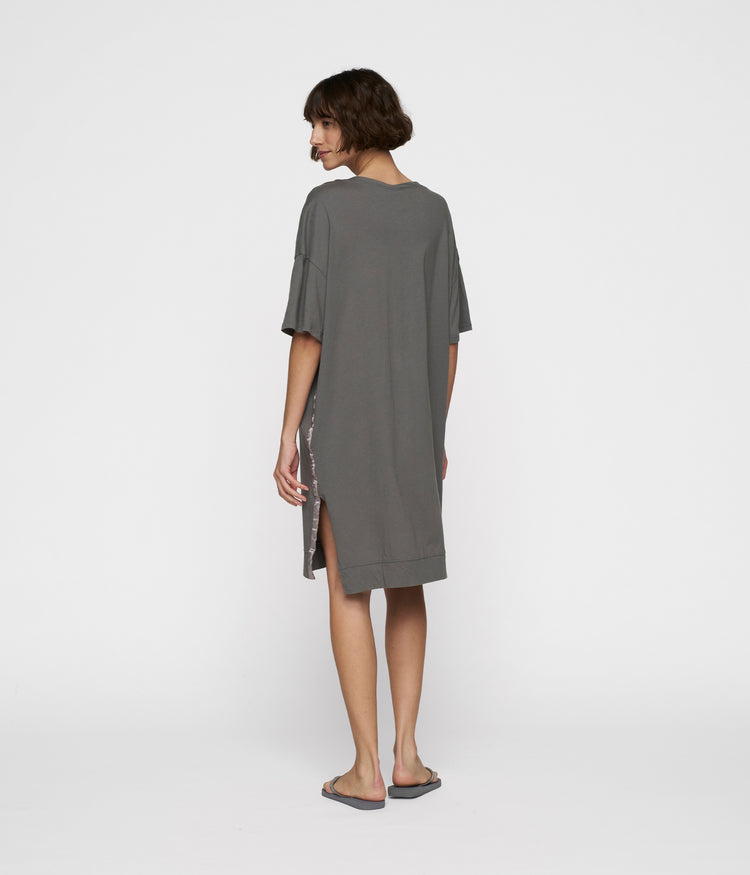 tee dress | oil