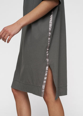 tee dress | oil