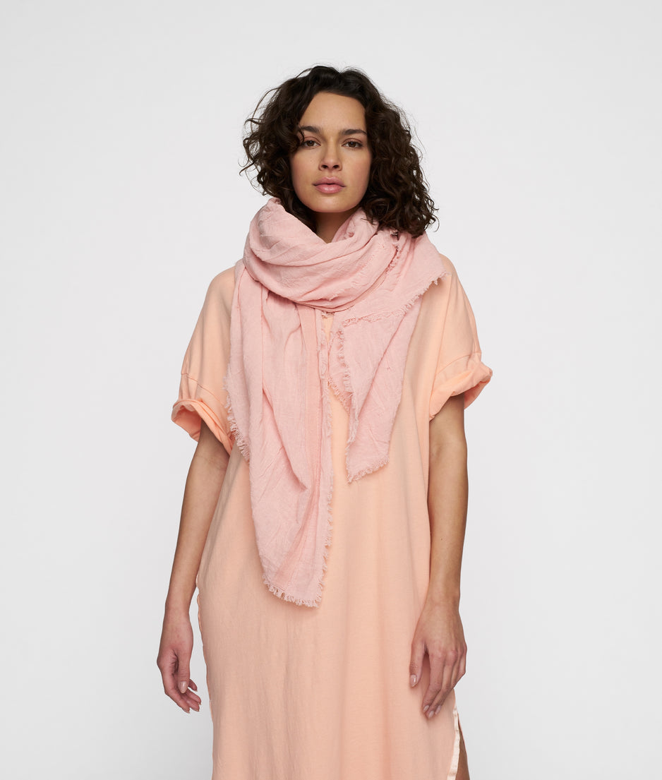 scarf cotton crepe | peach