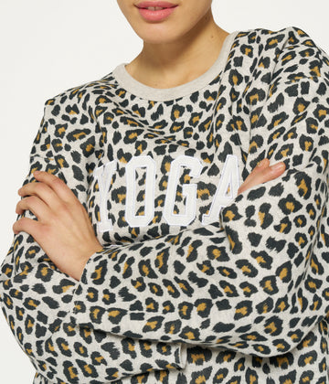 raw edge statement sweater leopard | light grey melee