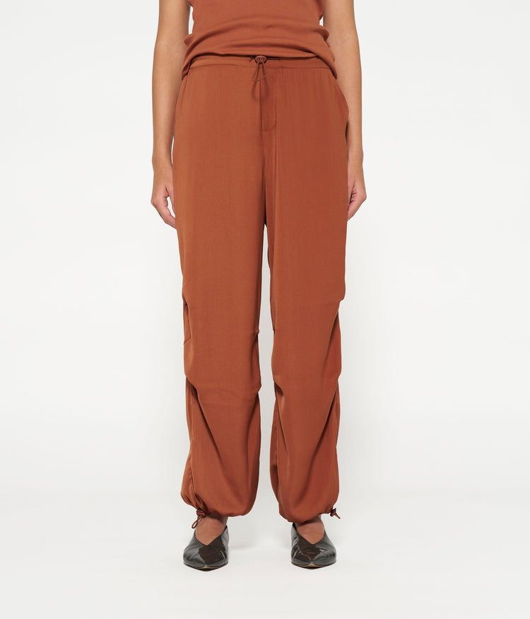 satin parachute pants | saddle brown
