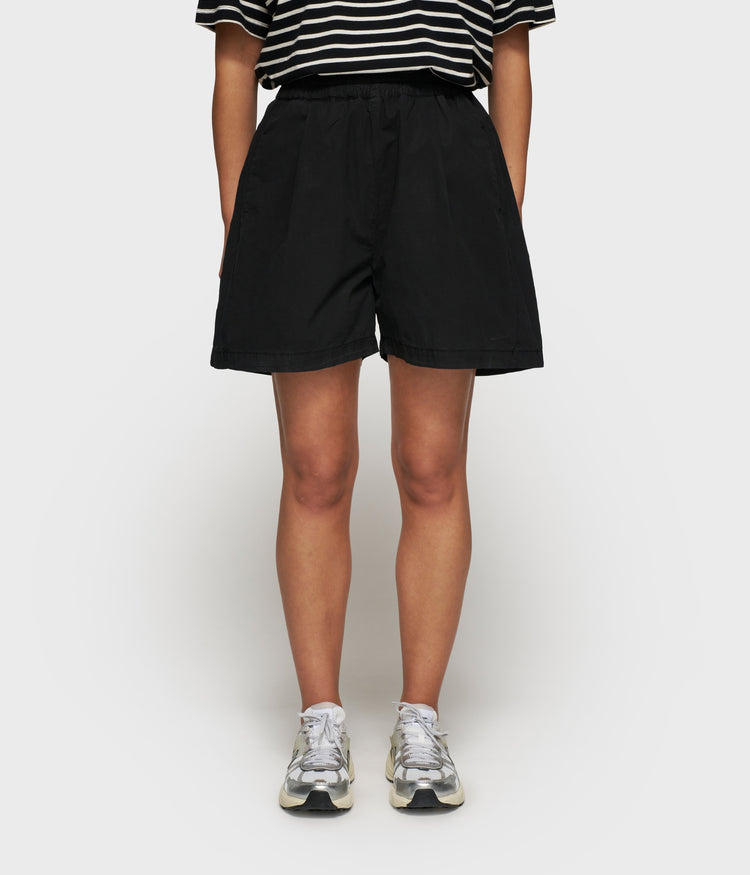 THE PROUD BERMUDA | black