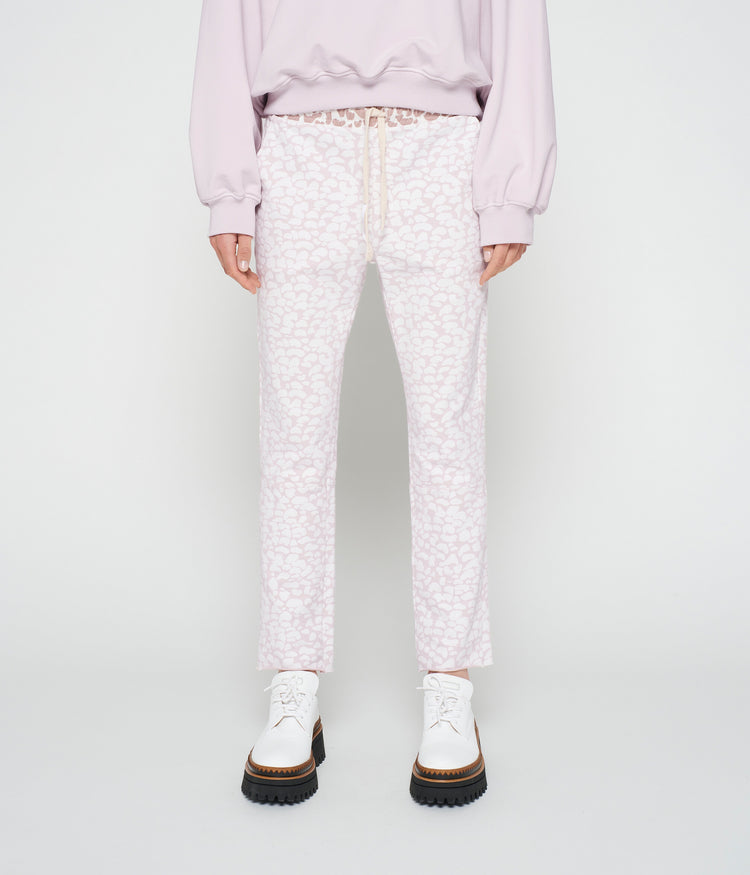 cropped jogger leopard | pale lilac