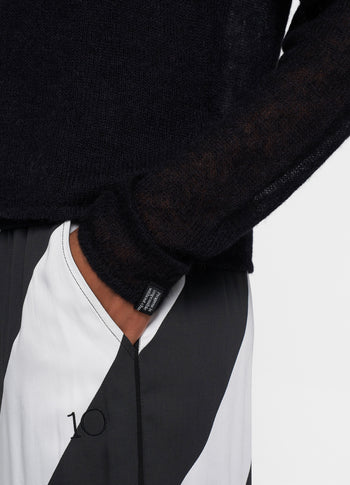 thin knit sweater | black