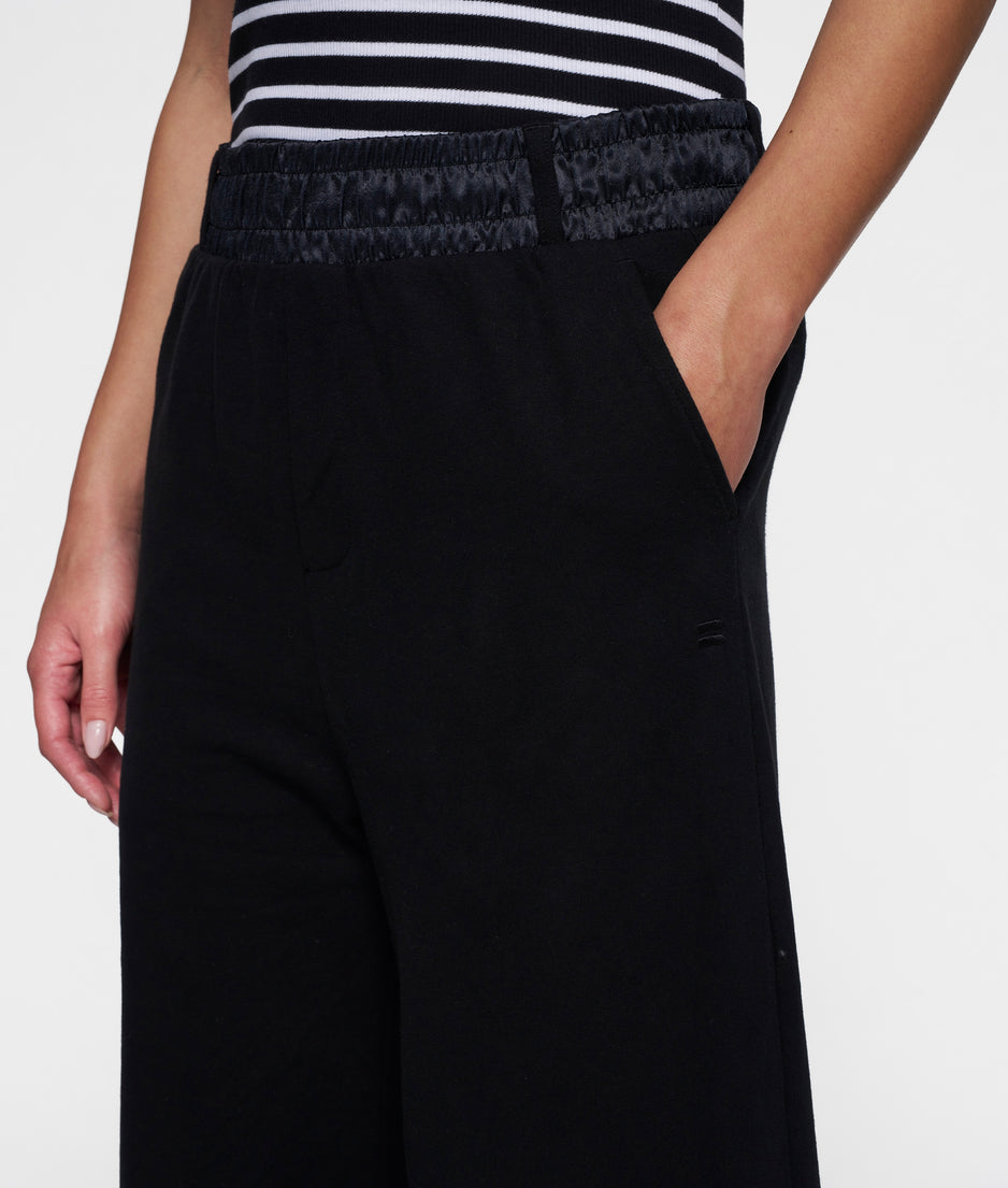 THE WIDE JOGGER | black