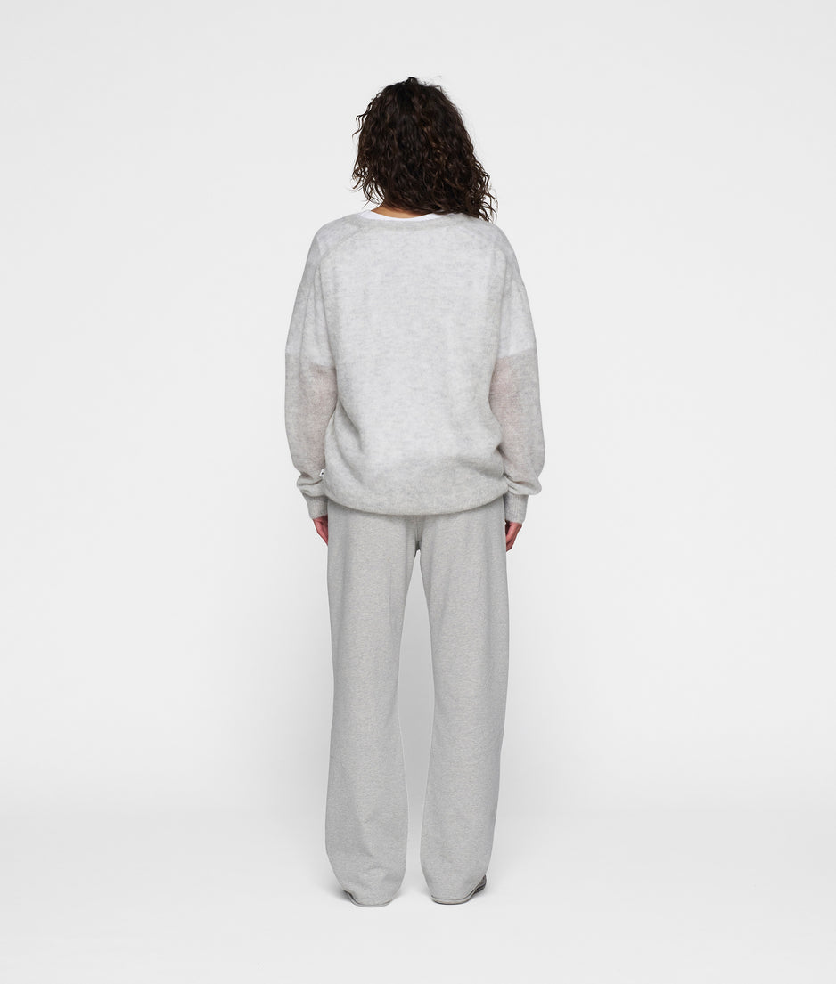 THE V-NECK KNIT SWEATER | light grey melee