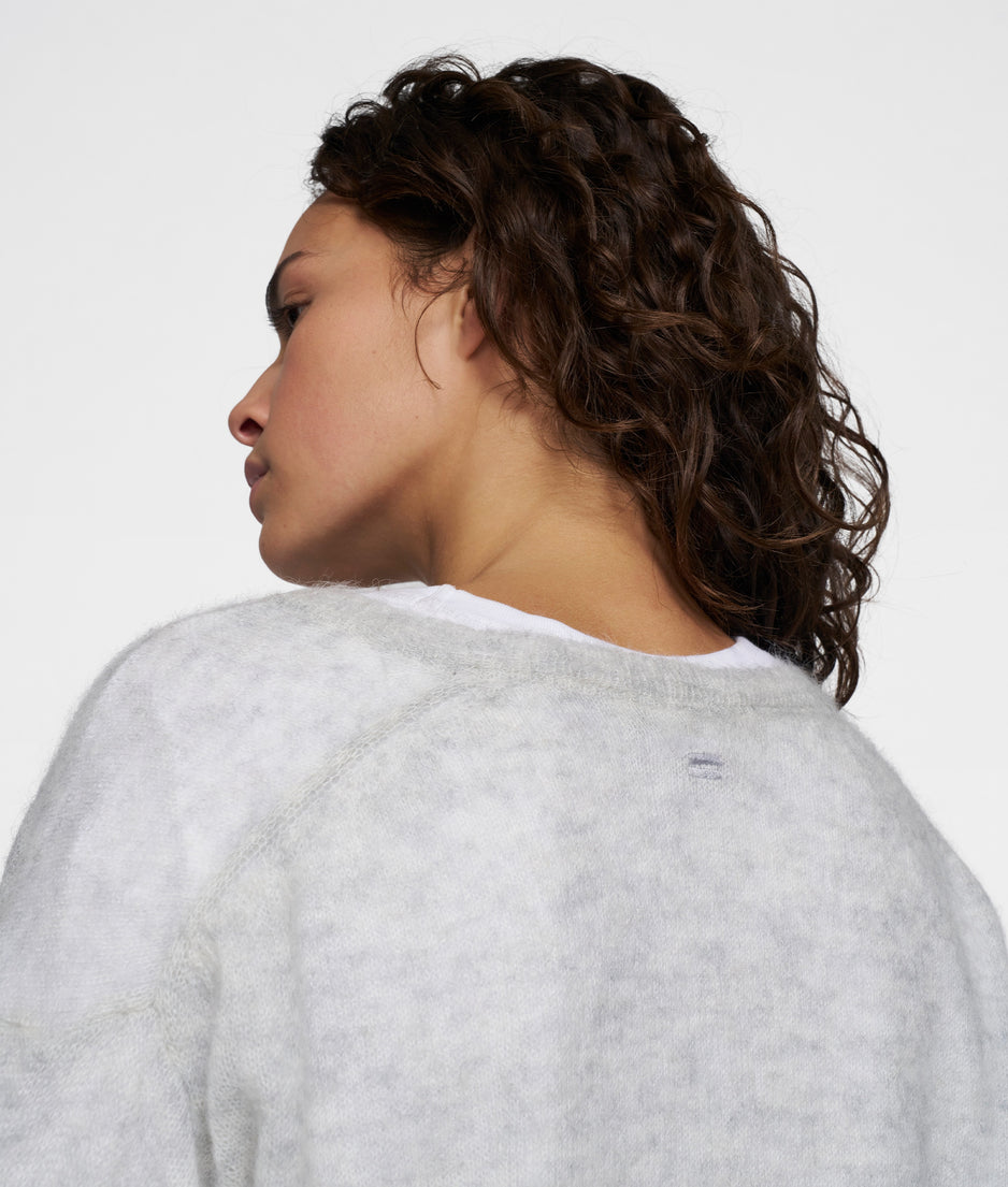 THE V-NECK KNIT SWEATER | light grey melee