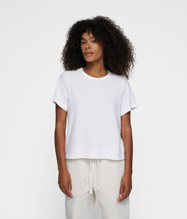 THE PETITE TEE LINEN | white