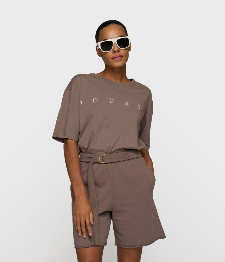 short sleeve tee logo | moonrock