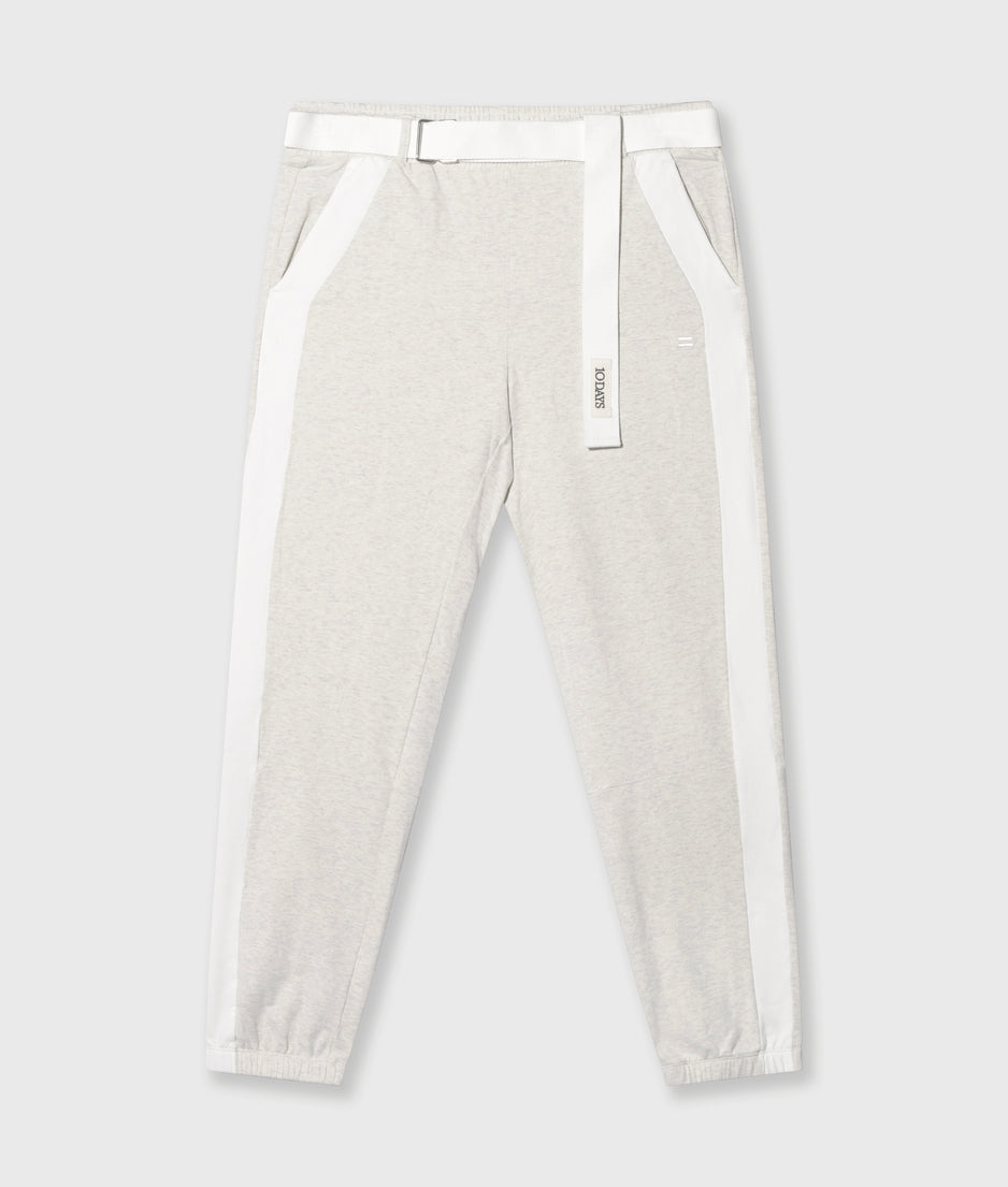 belted cropped jogger tape | soft white melee