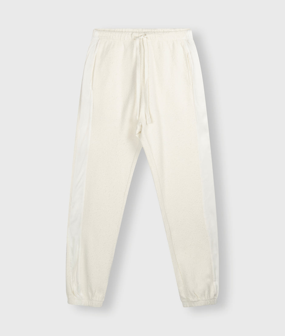 texture fleece jogger | ecru