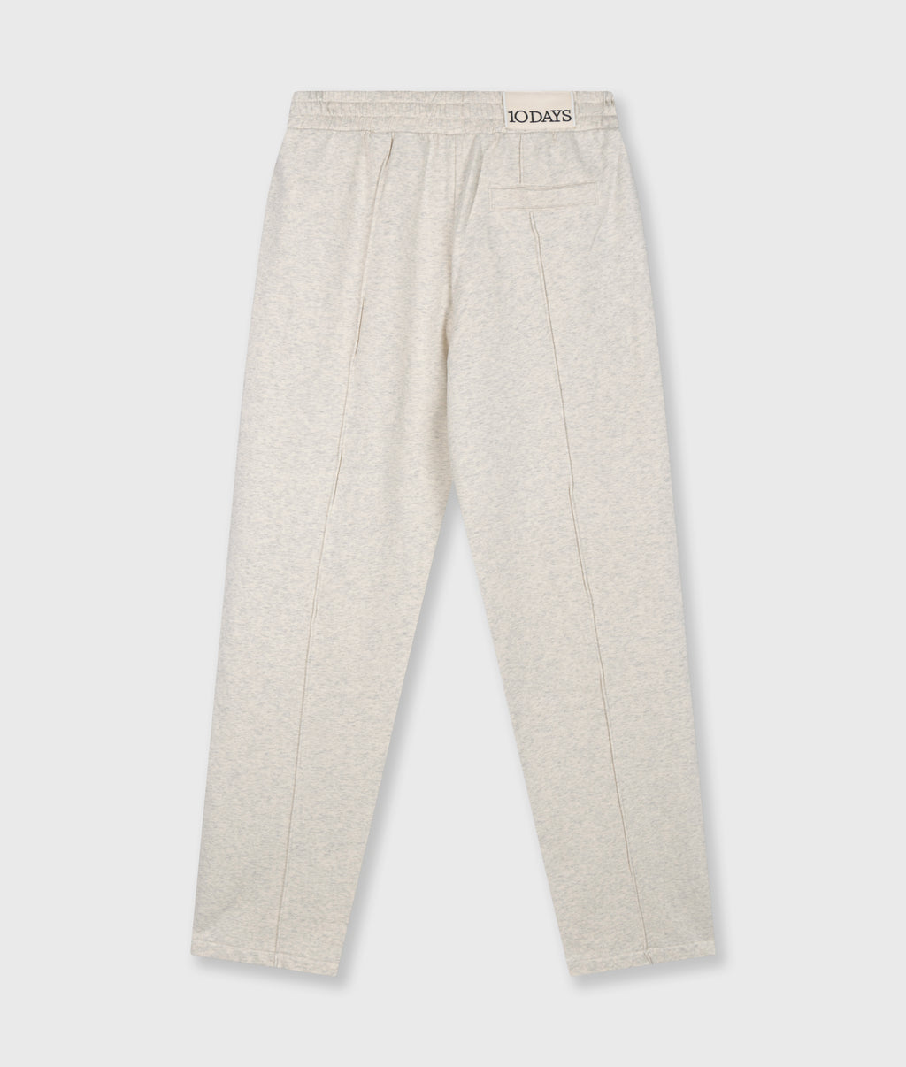 belt jogger | soft white melee