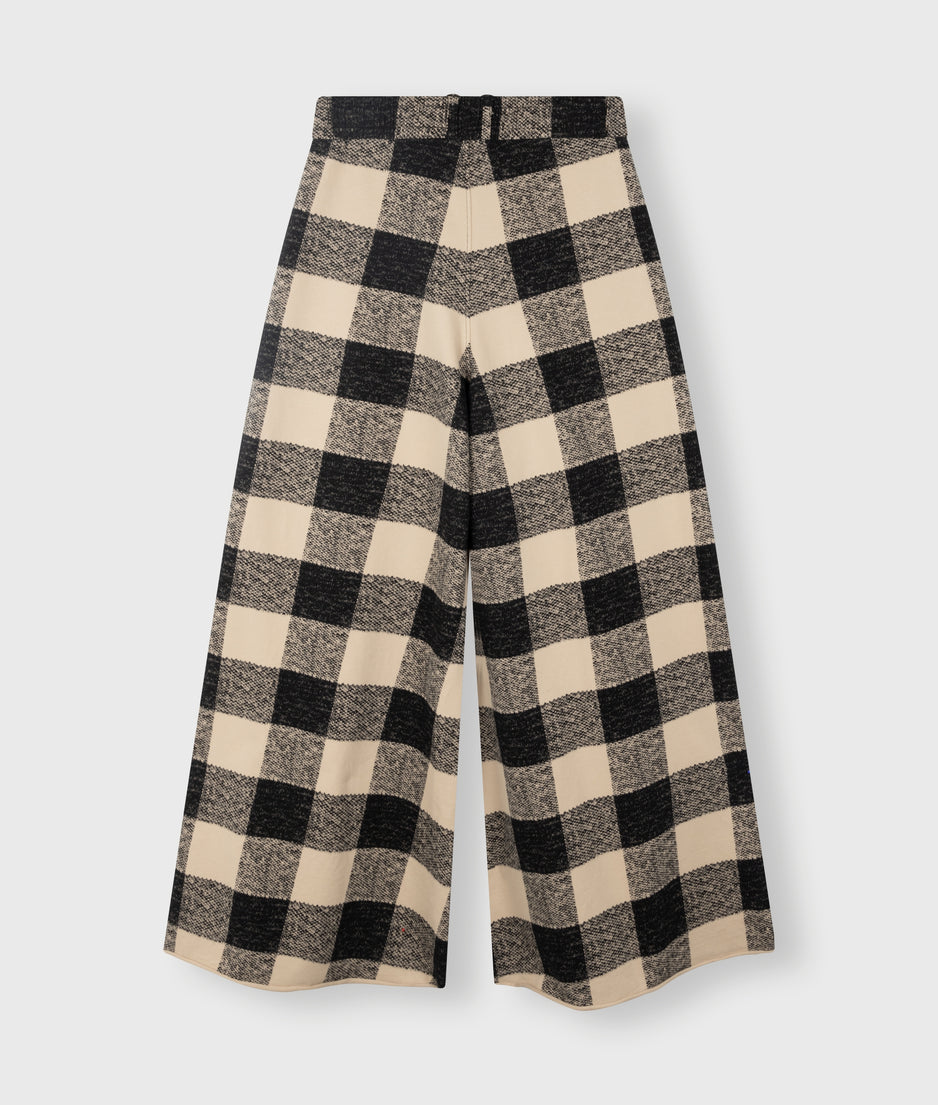 wide pants check | black