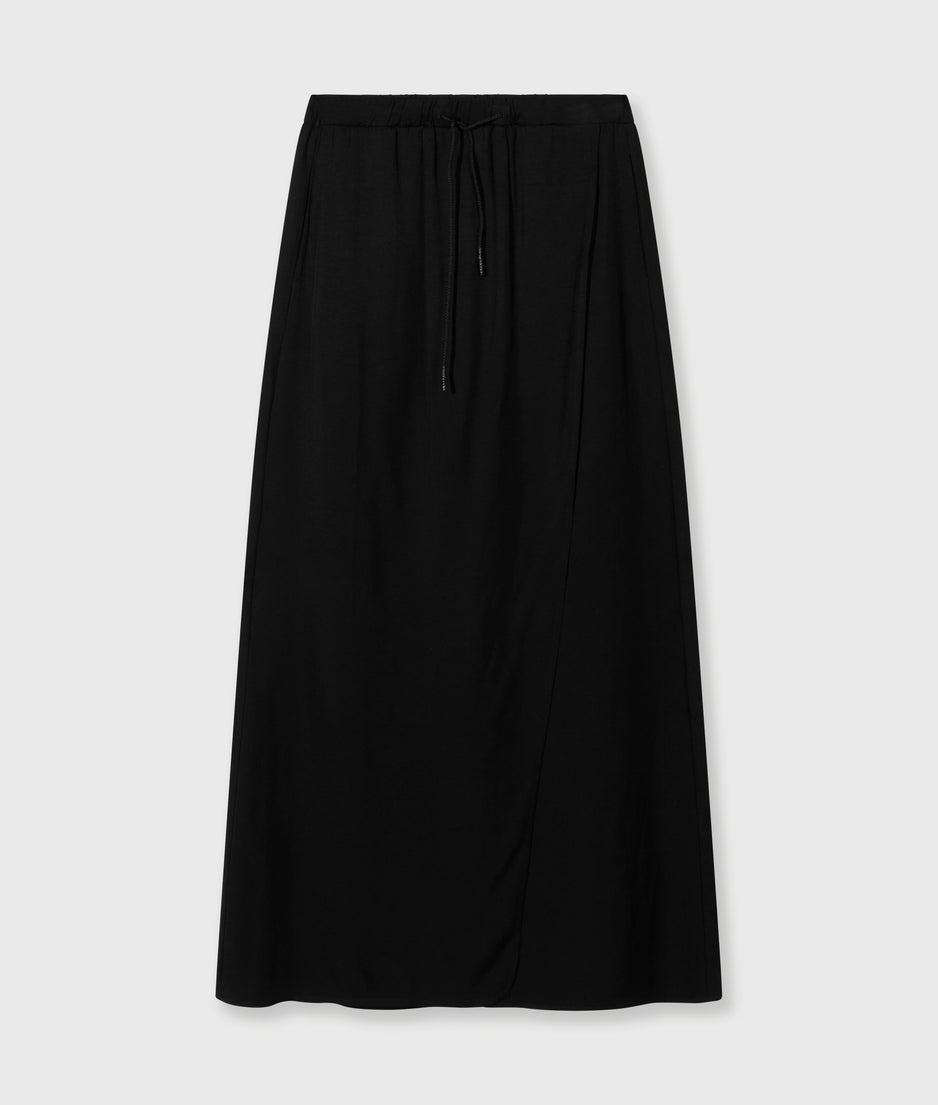 wrap skirt | black