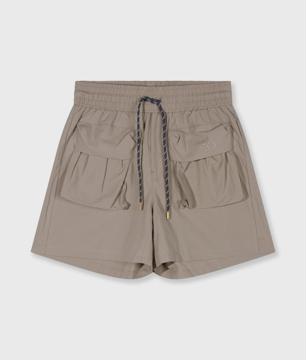 crinkle utility shorts | fog