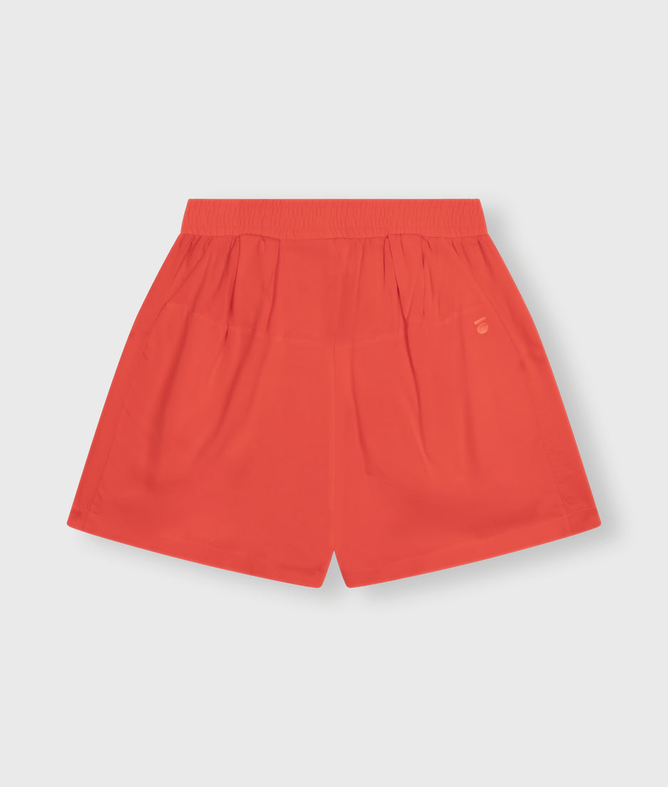 flowy viscose shorts | poppy red