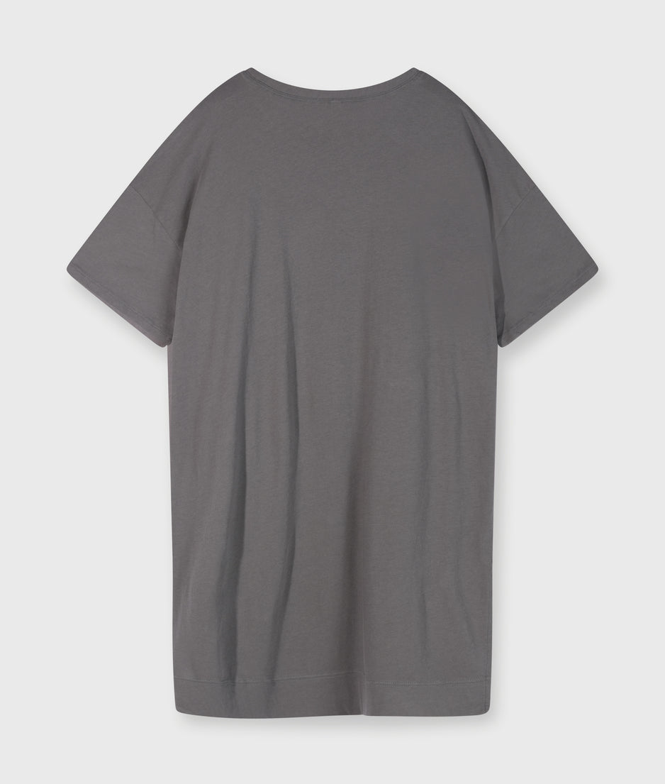 tee dress | oil