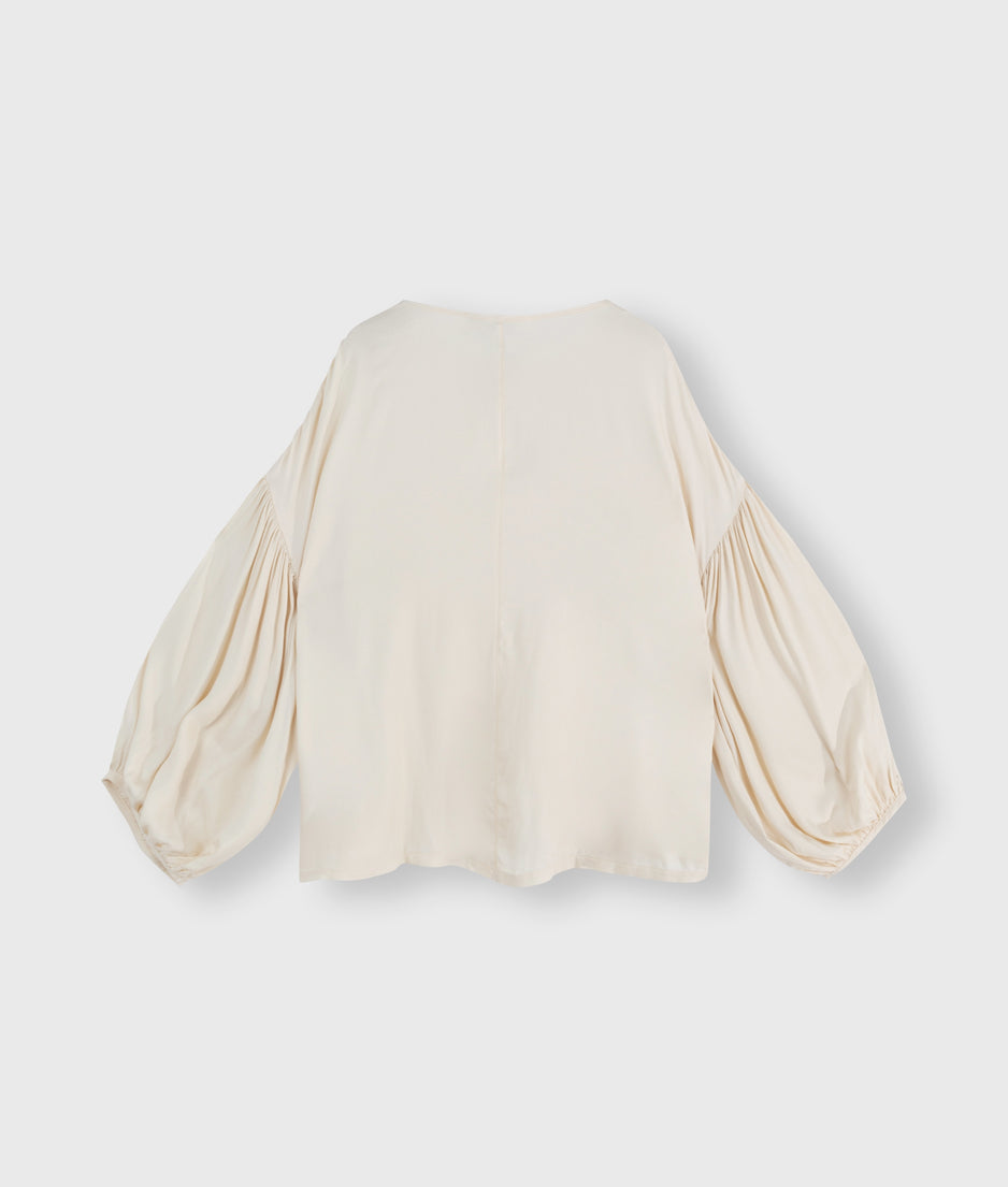 balloon sleeve blouse | cream